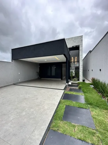 Casa, 3 quartos, 3 suítes, 170 m², 4 vagas no Jardim Belo Horizonte em Aparecida de Goiâni