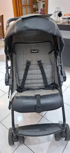 Carrinho de bebe+bebê conforto Burigotto Rio K