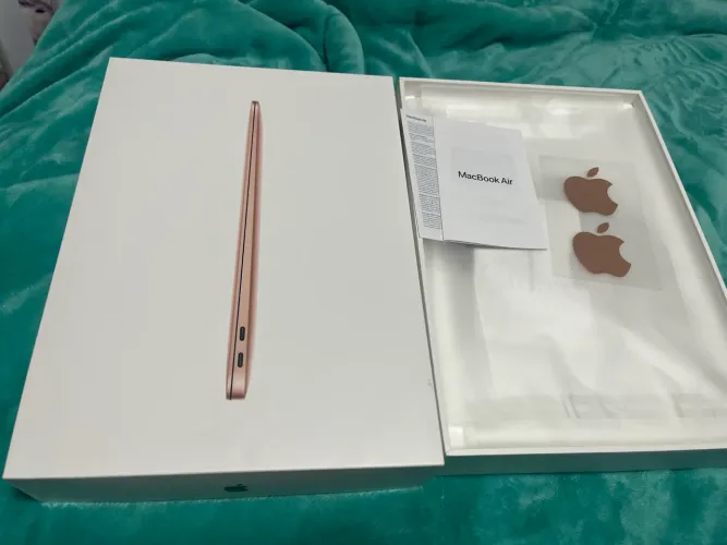 Caixa MacBook Air M1 Vazia