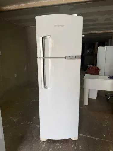 GELADEIRA BRASTEMP 420 LITROS FROST FREE BEM CONSERVADA