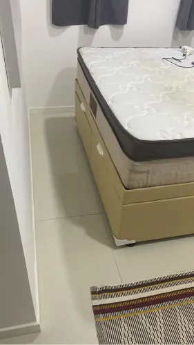 OPORTUNIDADE! Cama Queen + colchão e cama bicama baú por valor abaixo do mercado!