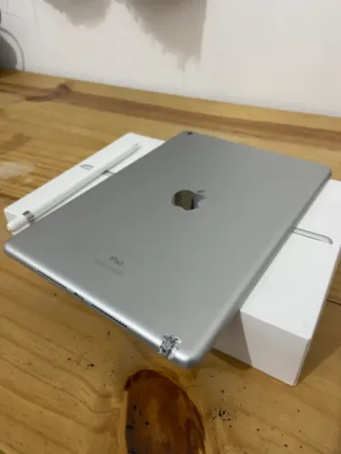 iPad 8 + apple pencil