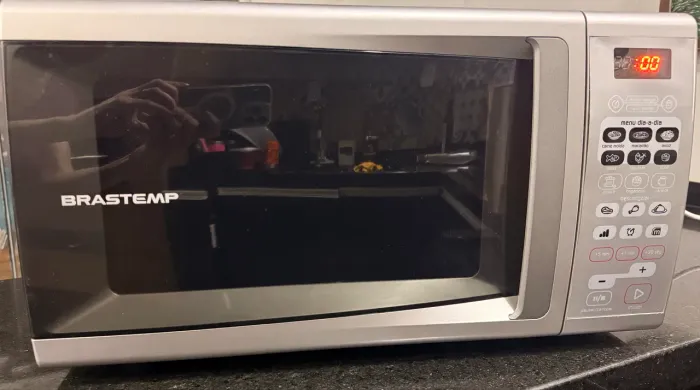 Microondas Brastemp com defeito