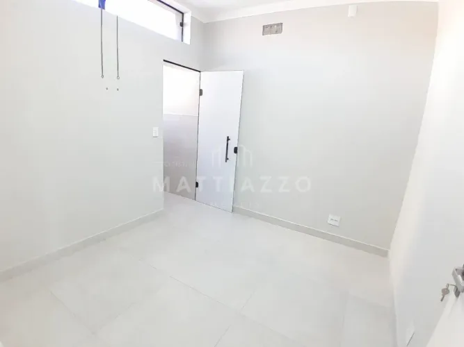 Sala comercial para locação, no Centro de Limeira/SP.