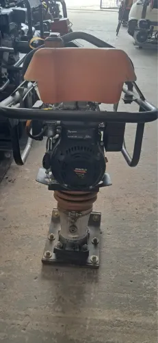 Compactador de solo Toyama