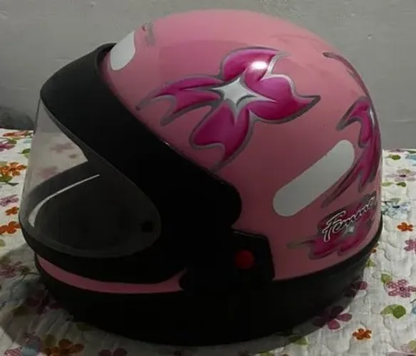 Vendo capacete semi novo samarino