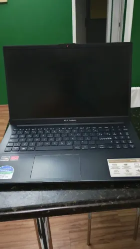 Notebook ASUS VivoBook Go 15 E1504FA Ryzen 5 16GB DDR5 SSD 512GB - Acompanha Fone Redragon