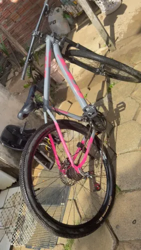 Bicicleta semi nova