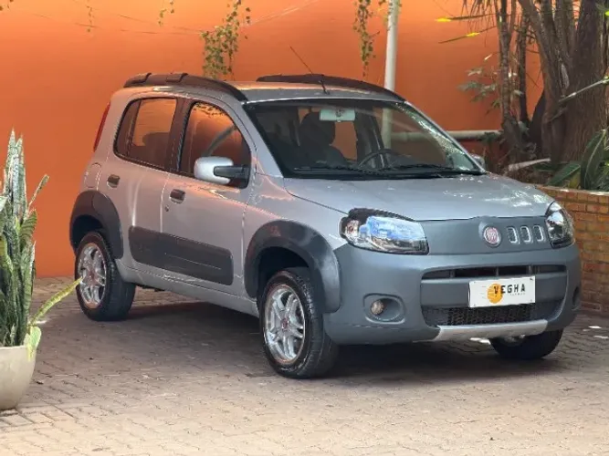 Fiat Uno WAY Celeb. 1.0 EVO Fire Flex 8V 5P 2014