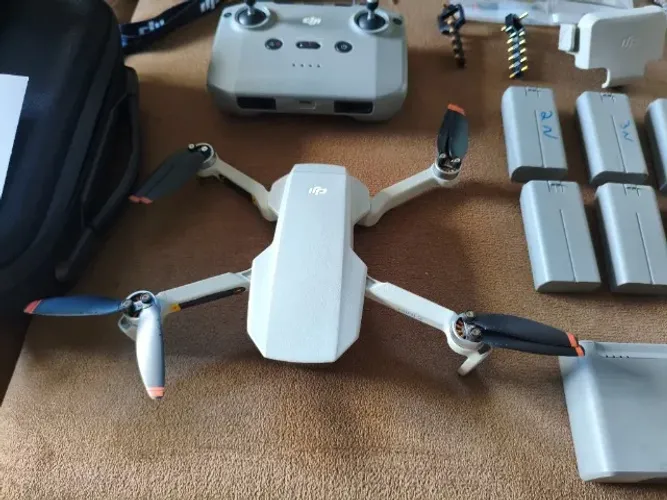 Drone DJI mini2 kit completo.