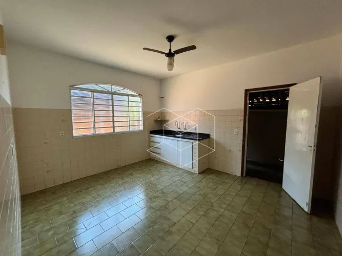 Casa com 3 dormitórios para alugar, 200 m² por R$ 1.000,00/mês - Guarapuã - Dois Córregos/