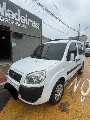 Fiat Doblo Attractive 1.4 Fire Flex 8V 5P 2015