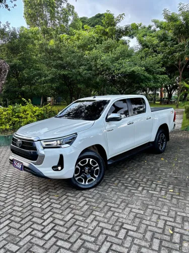 Toyota Hilux CD SRX 4X4 2.8 TDI 16V Diesel Aut. 2021