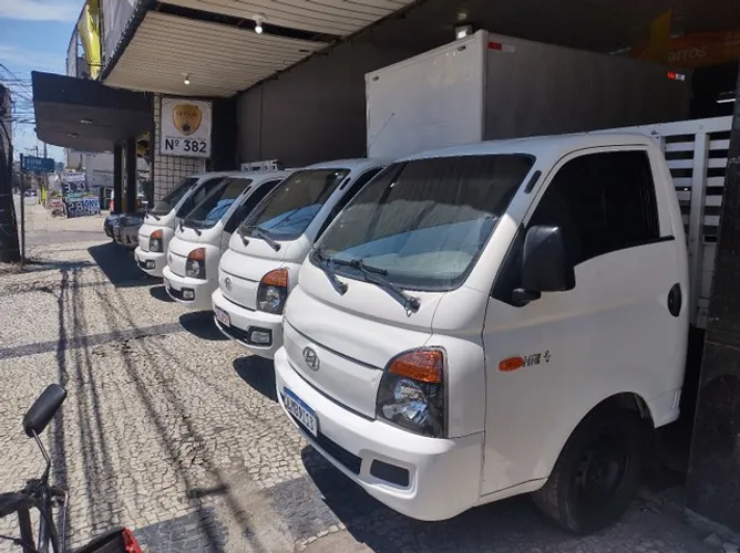 Kia bongo e hyundai hr 2010 a 2022 baú e carroceria