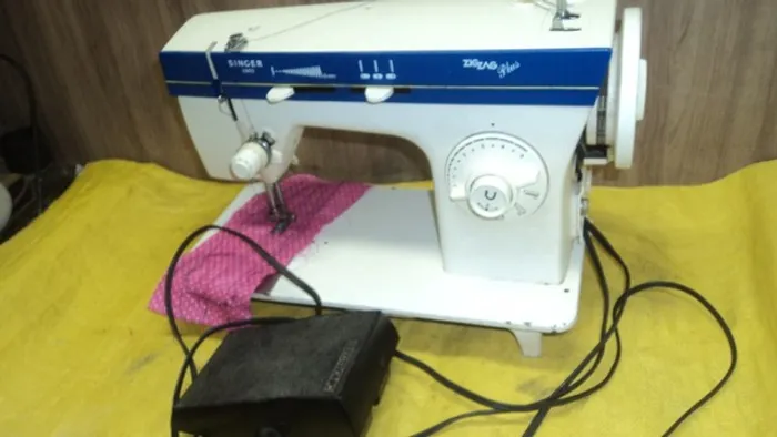 maguinas costura zig zag /varios modelos ;preço cada