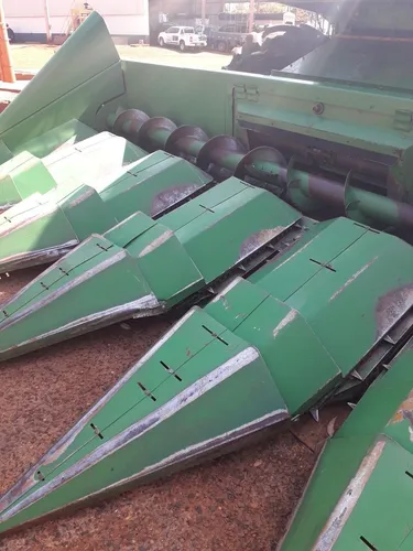 Plataforma de milho JOHN DEERE.