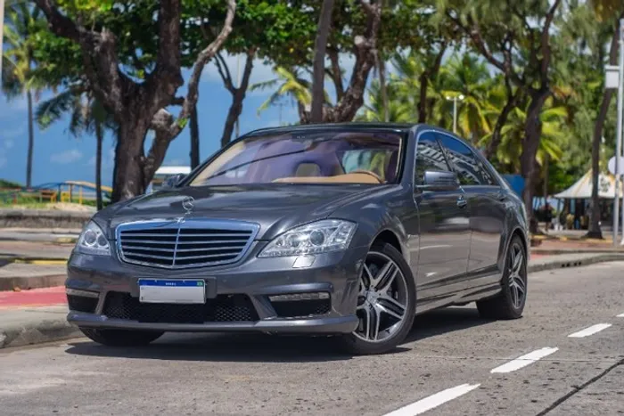 Mercedes-Benz S63 AMG - 5.5 V8 Biturbo - Não Blindado