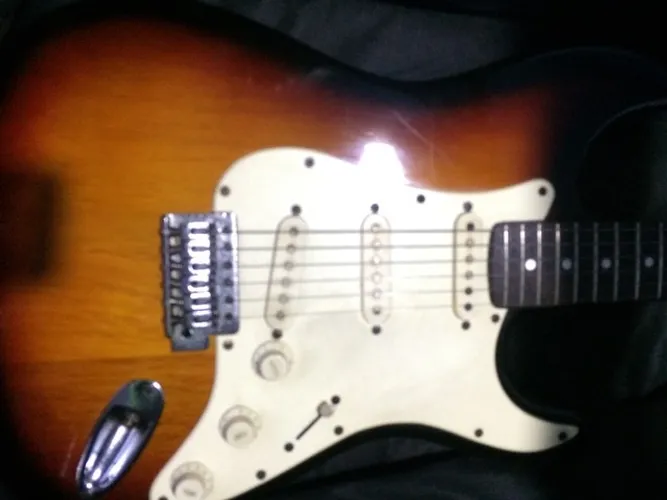 Guitarra Eagle anos 80