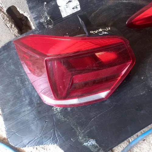 Lanterna esquerda novo polo hatch original 