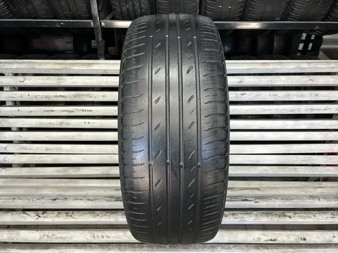 Pneu 235/60/16 Kumho Solus KH15 R$109,0 / Pneu 235/60R16