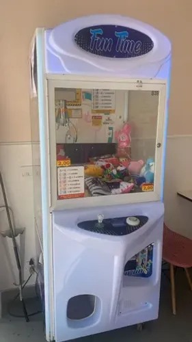 Vendo Máquina de Pegar Ursinhos de Pelúcias
