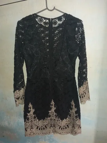 VESTIDO PRETO RENDADO FORRADO