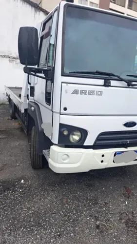 Ford cargo 816 plataforma guincho ano 2014.  Asa delta 290 