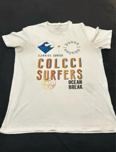 Camiseta Colcci Surfistas - Tamanho G
