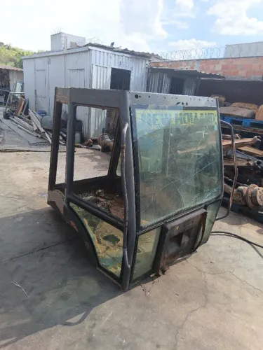 Cabine fechada do Operador Retroescavadeira New Holland B90B B95B B110B