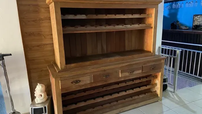 Expositor de Vinhos - Madeira Maciça 