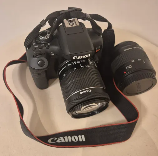Câmera Canon T6 i + lente adicional 