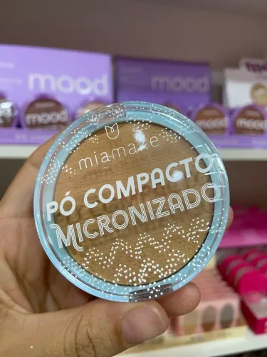 Pó compacto micronizado da Miamake, ideal para selar a pele toque aveludado  e natural.