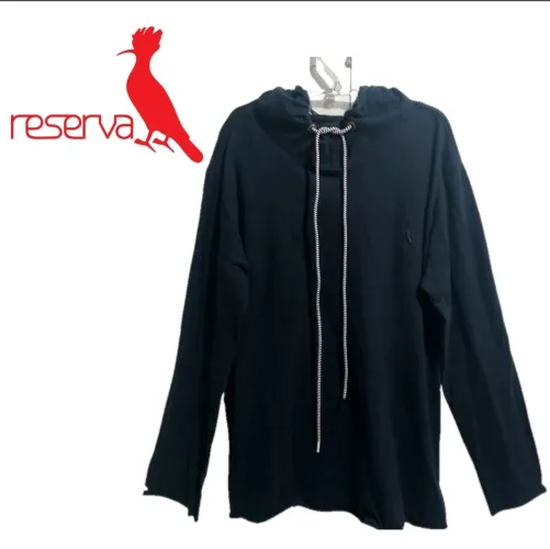 Reserva blusa com capuz