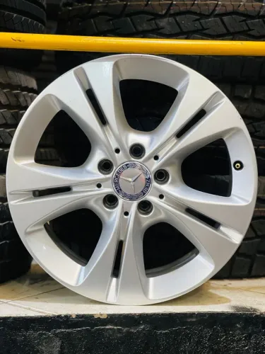 Rodas 17 Originais Mercedes C180