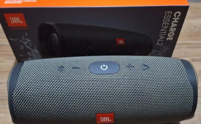 Caixa JBL Charge Essential 2