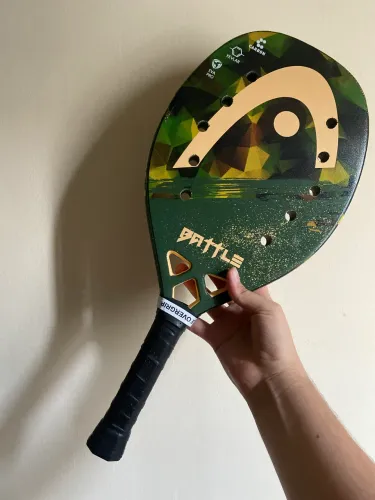 Raquete head battle (beach tennis)