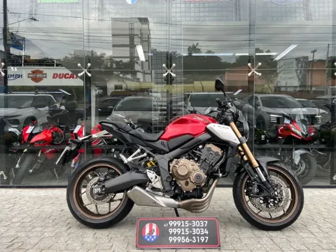HONDA CB 650 R
