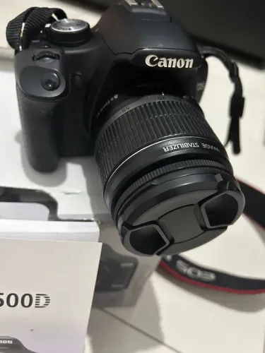 Máquina Cânon EOS 500D