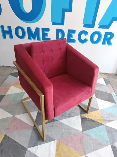 PÁG NA ENTREGA!!Poltrona Decorativa Moderna - Conforto e Estilo!