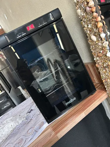 Adega de vinho climatizada