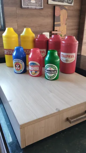 Coleção de porta Garrafas de Cerveja Decorativas