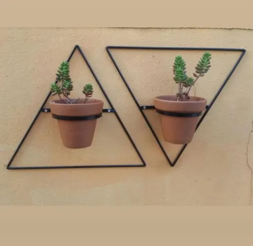 Suporte de parede para plantas triangular em ferro - 2 peças