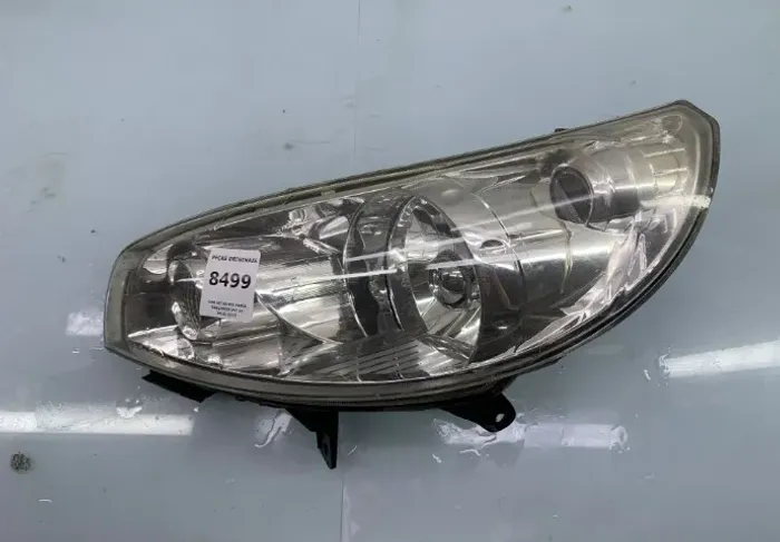 Farol ESQUERDO Jac J3 2010/2013    etq8499