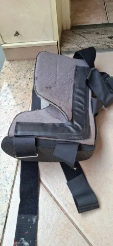 Bota ortopédica imobilizadora Ortofly p/ pé e tornozelo. Tam P , pé mede 24 cm. Pouco uso.