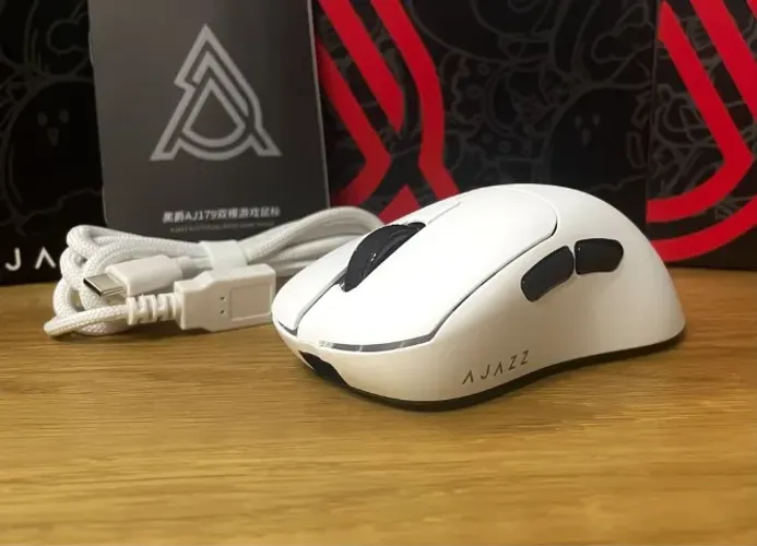 Mouse Gamer Ajazz AJ179 PAW3395 26K DPI Branco Lacrado