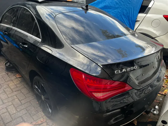 Sucata Mercedes-Benz CLA 200 2015