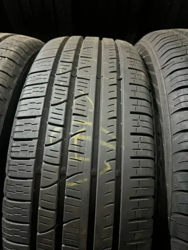 Pneu  Scorpion 215/60/17  85 % Vida util.