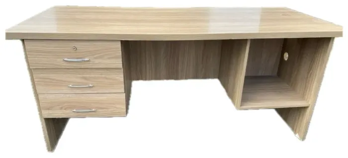 MESA PARA ESCRITÓRIO COR MAPLE ( TEM 3 UNIDADES IGUAIS), VALOR É DE CADA UMA