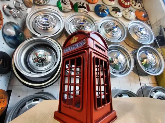 Cabine telefónica Inglaterra ferro 