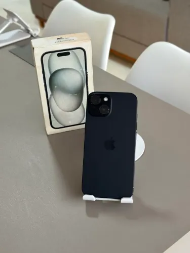 iPhone 15 128 gigas usado